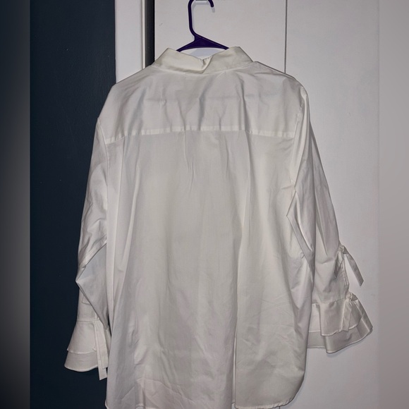 NWT Calvin Klein women’s button up - Picture 2 of 6